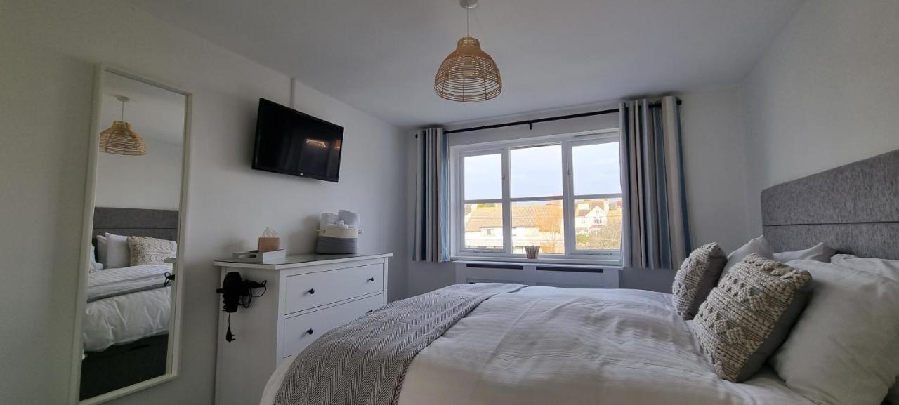 Hightide - 2 Bed With Parking, Balcony & Sea View. Swanage Exterior foto